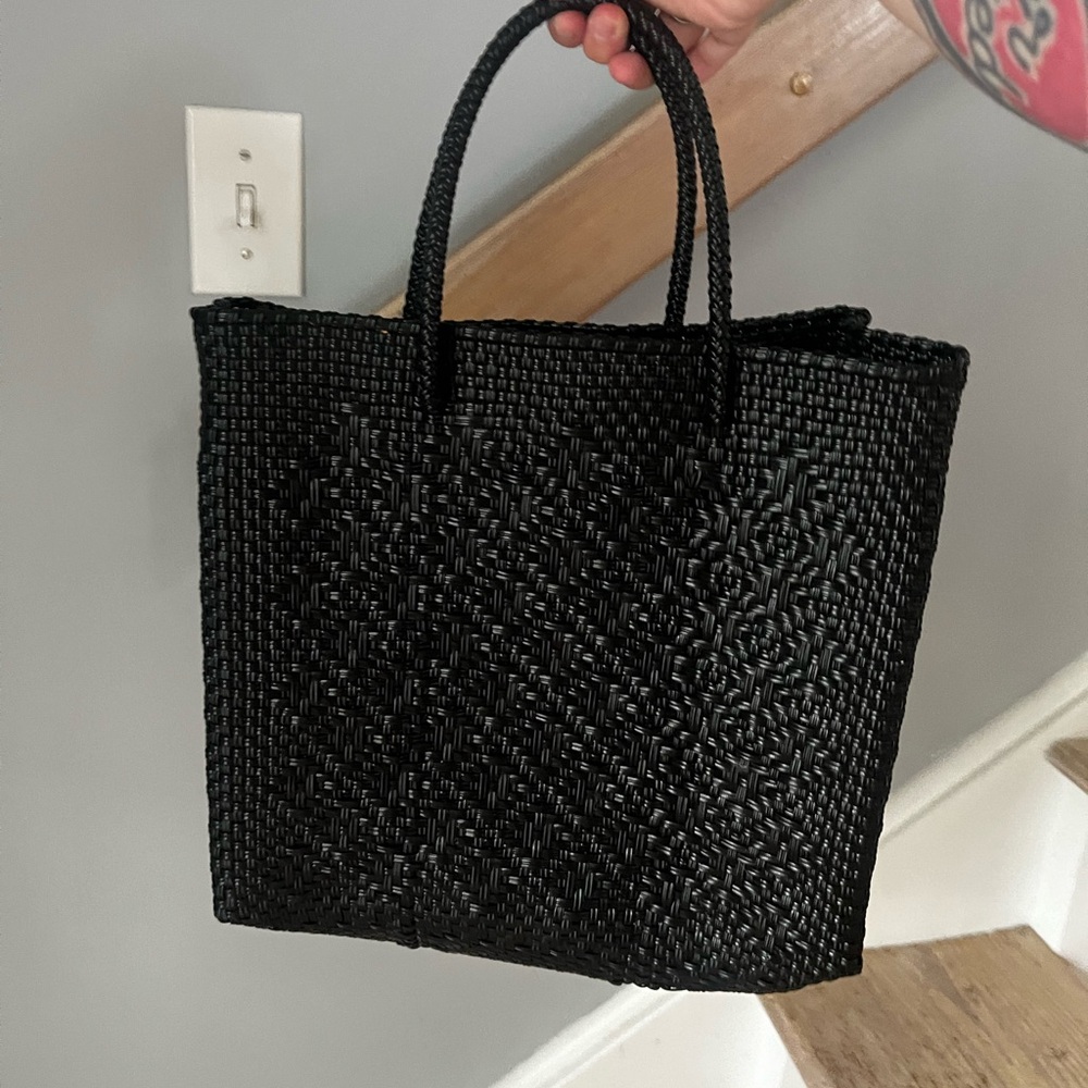 handwoven vinyl mercado bag